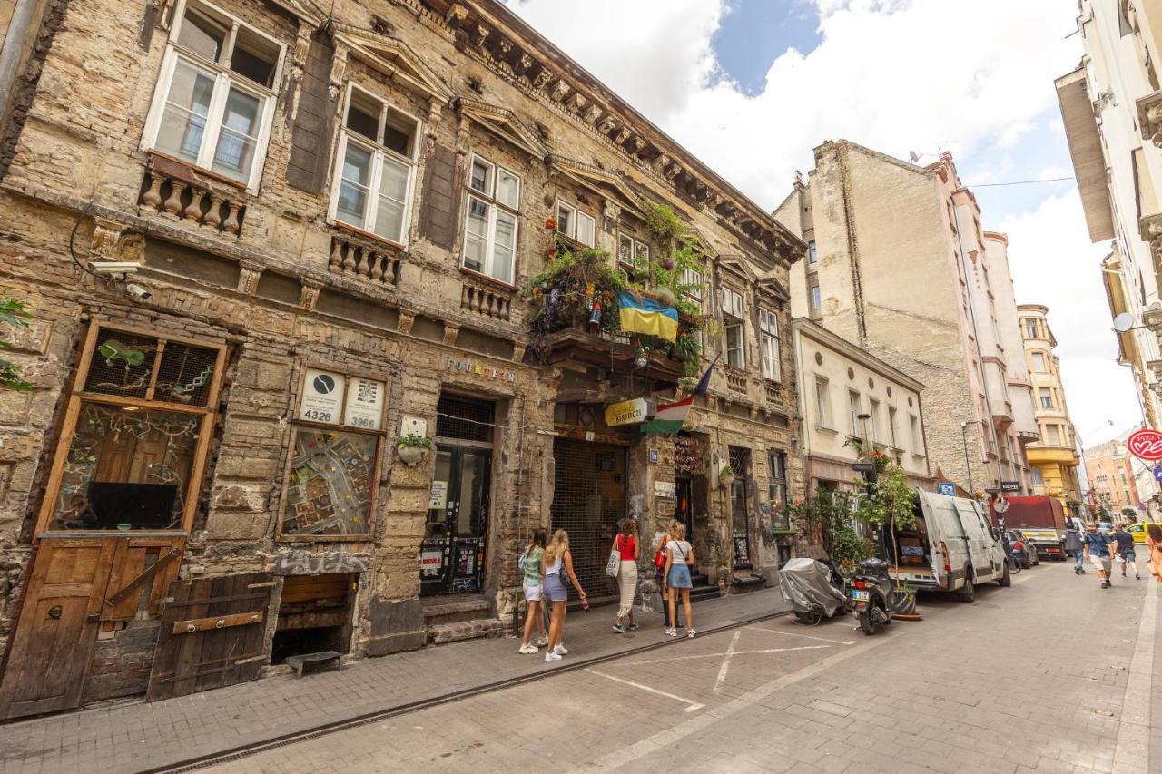 Kazinczy 10 Apartment With 3 Bedrooms Budapest Exteriör bild